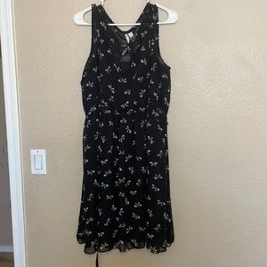 Bow pattern dress